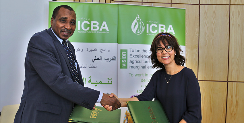 Dr. Ismahane Elouafi and Prof. Ibrahim Adam Ahmed El-Dukheri signed a memorandum of understanding to enhance cooperation in agricultural climate resilience and food security in the Arab region.